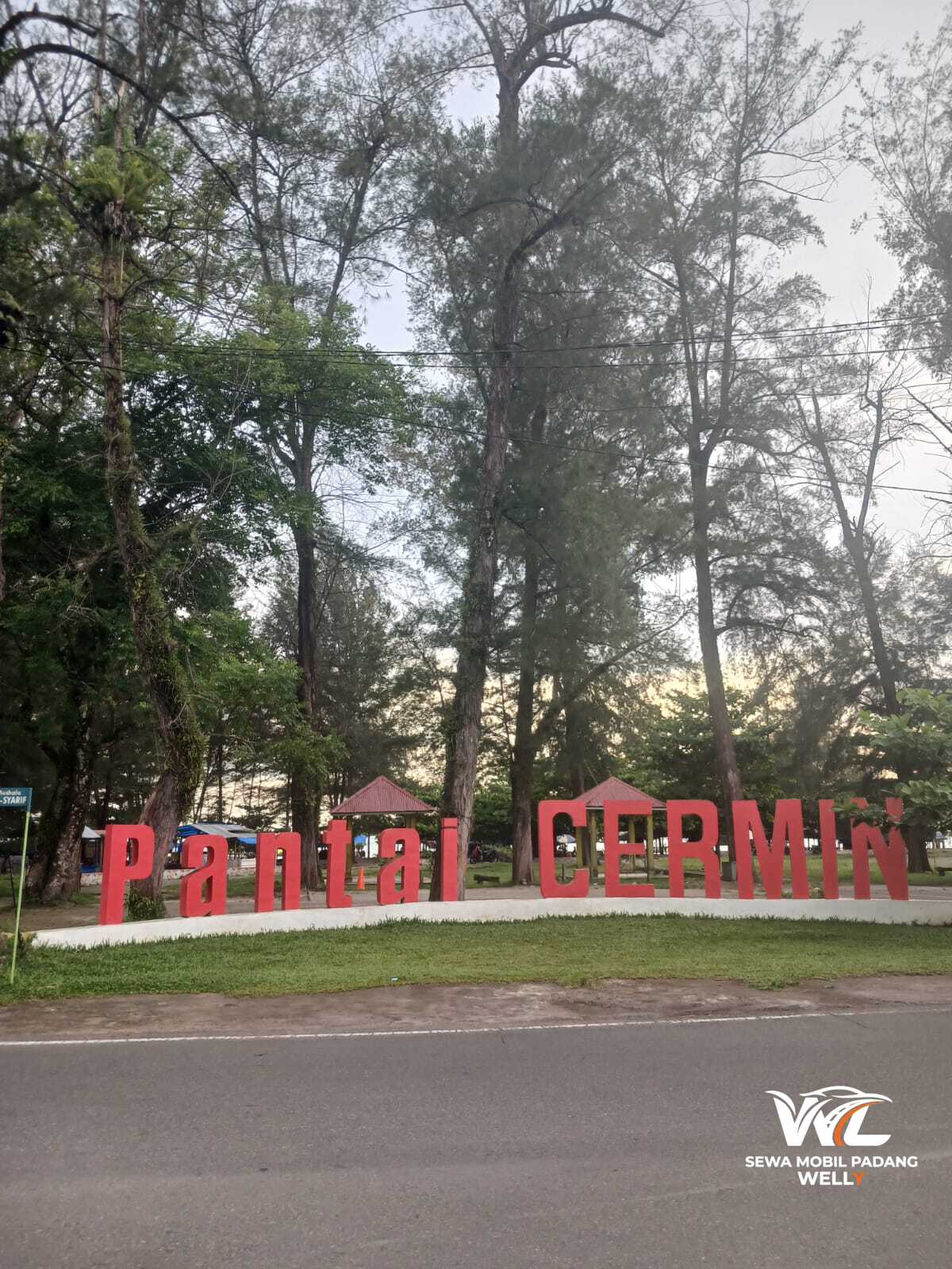 Wisata Pantai Cermin Kabupaten Solok
